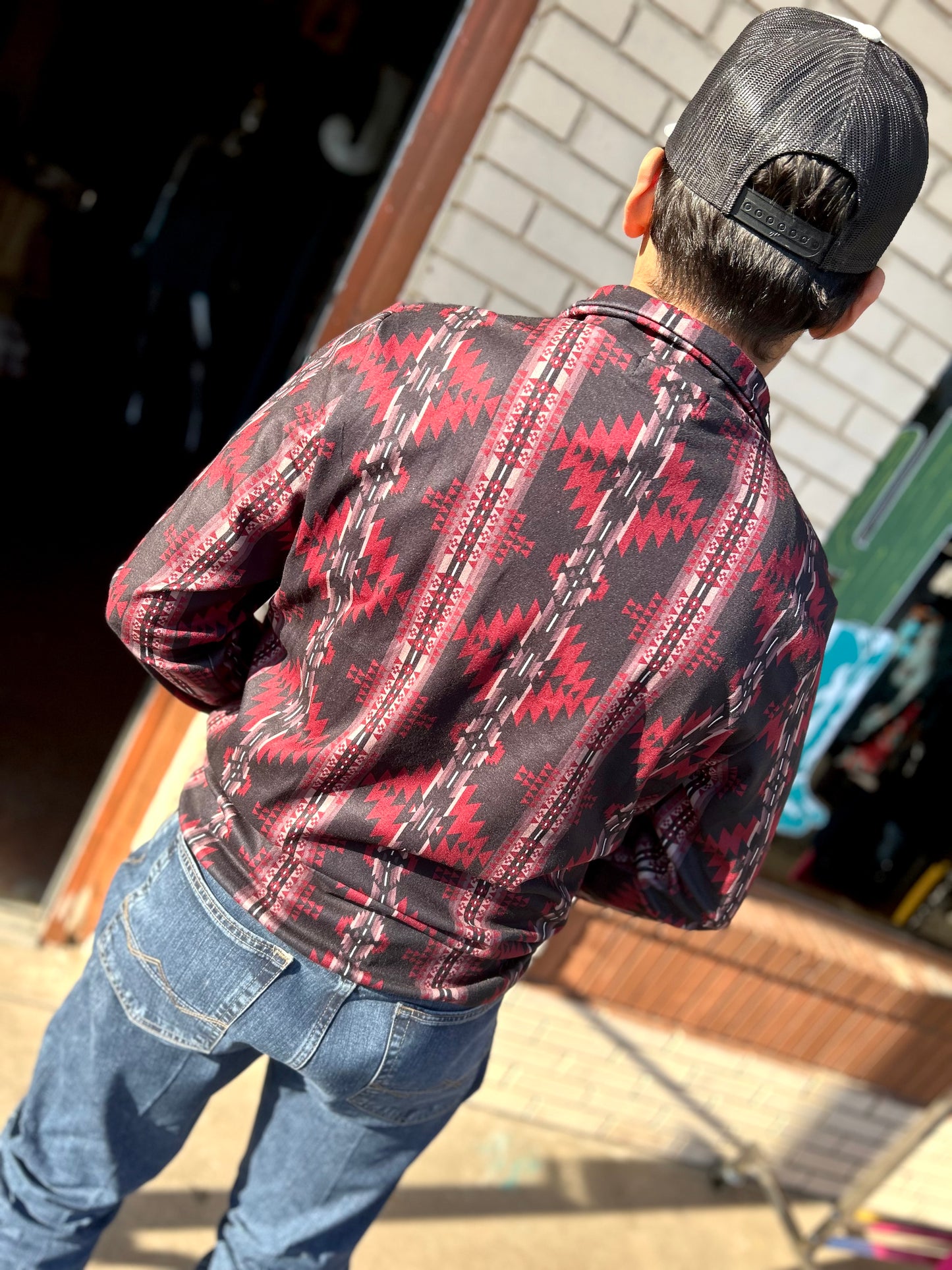 Crimson Creek pullover