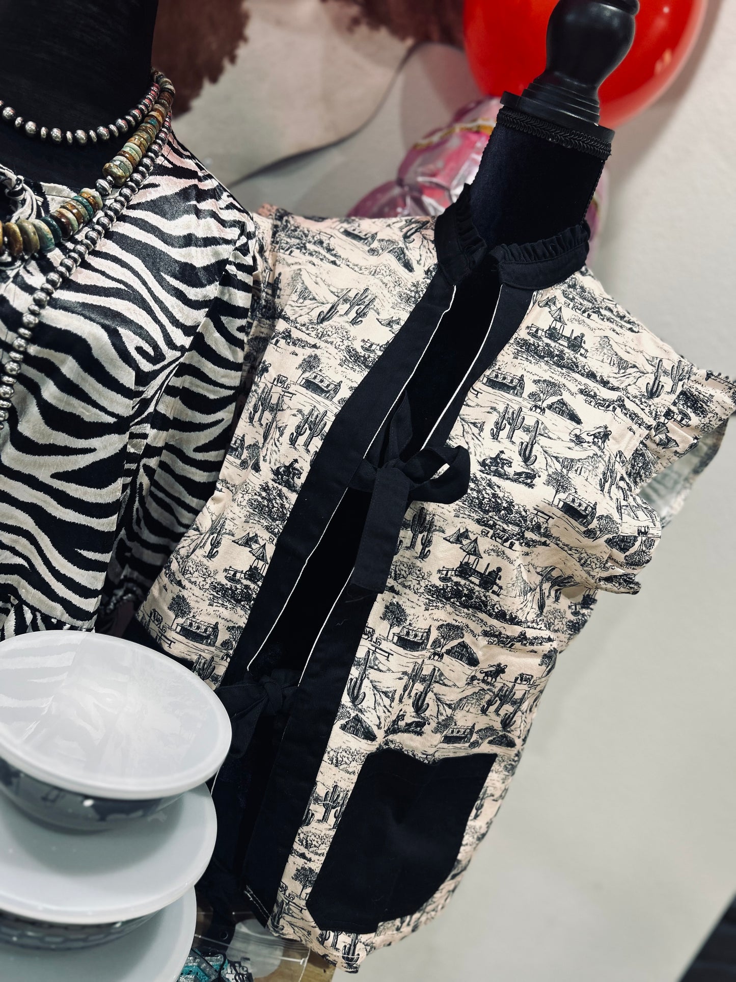 Frontier belle vest
