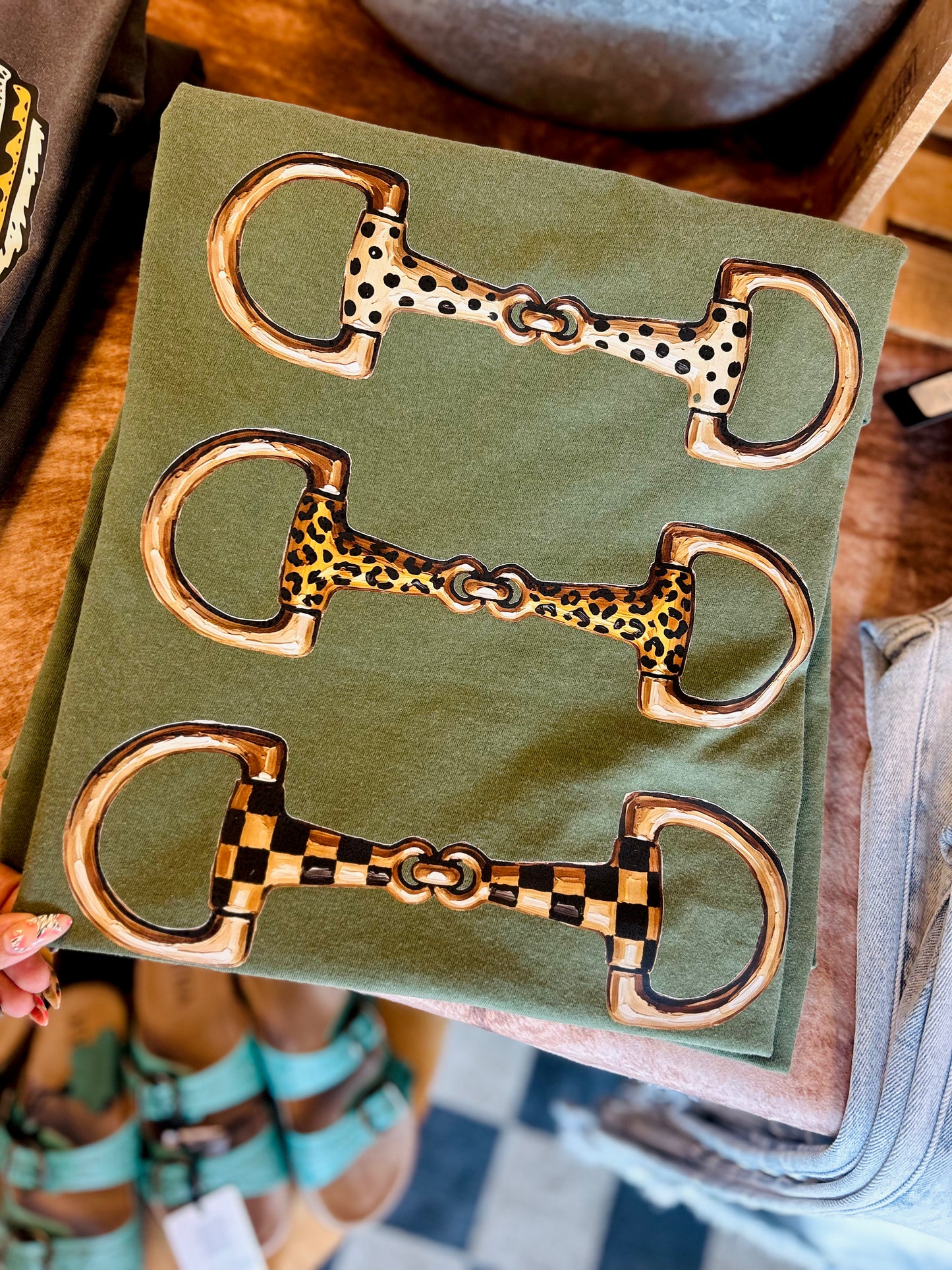 Punchy bits tee