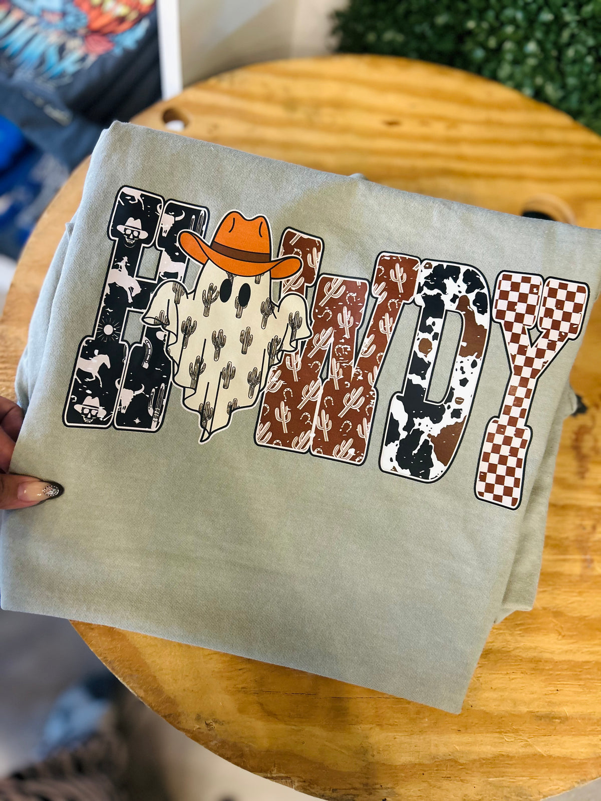 Howdy Halloween tee