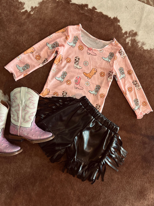 Groovy boot mesh top