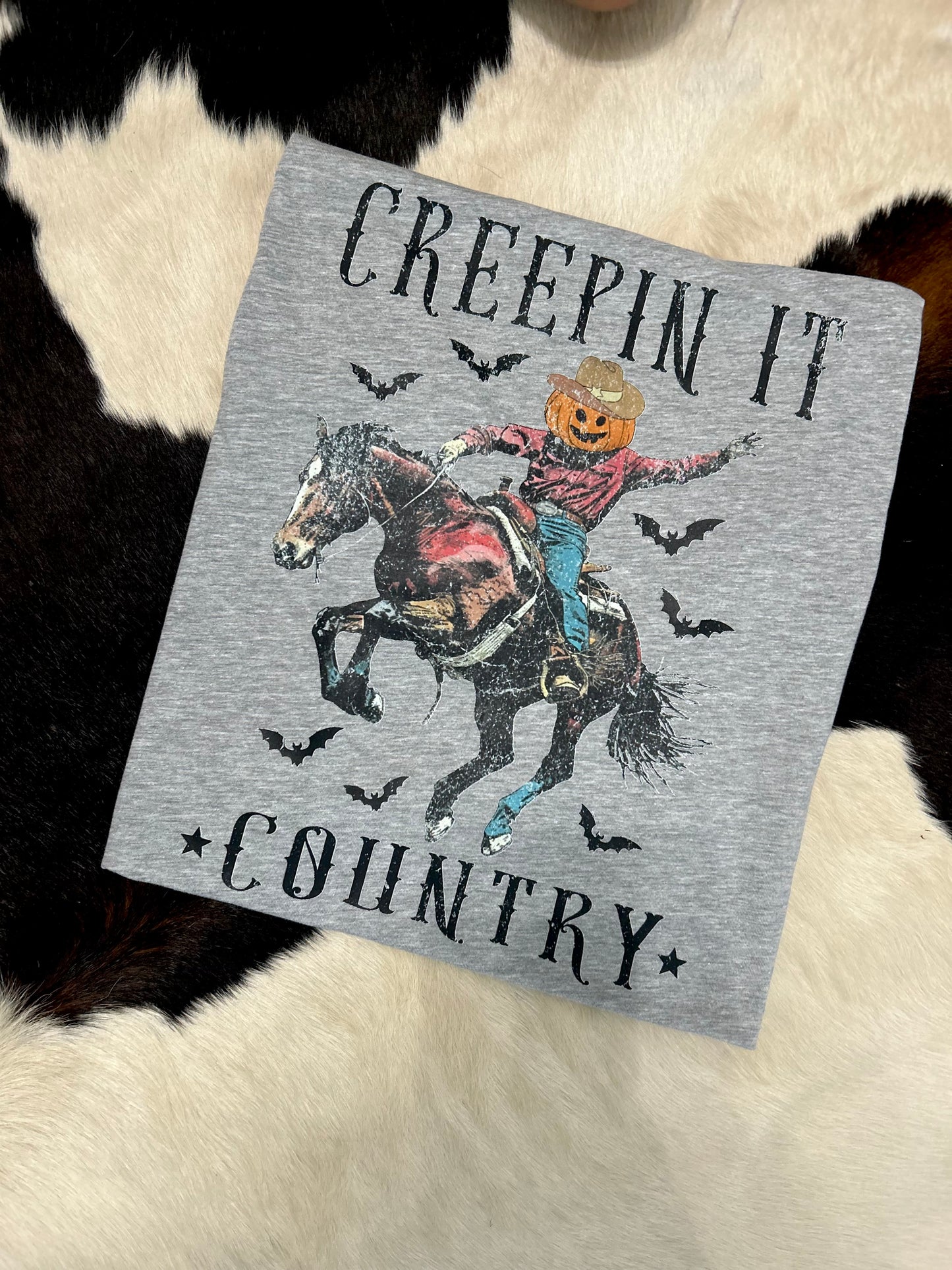 Creepin it country tee