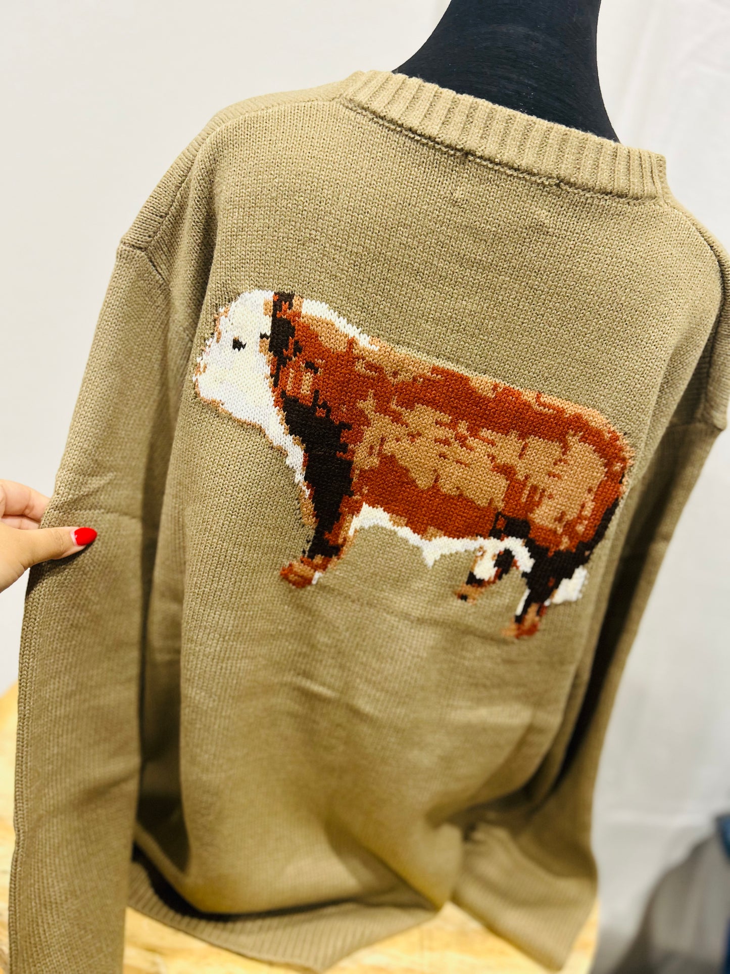 Cattle babe sweater