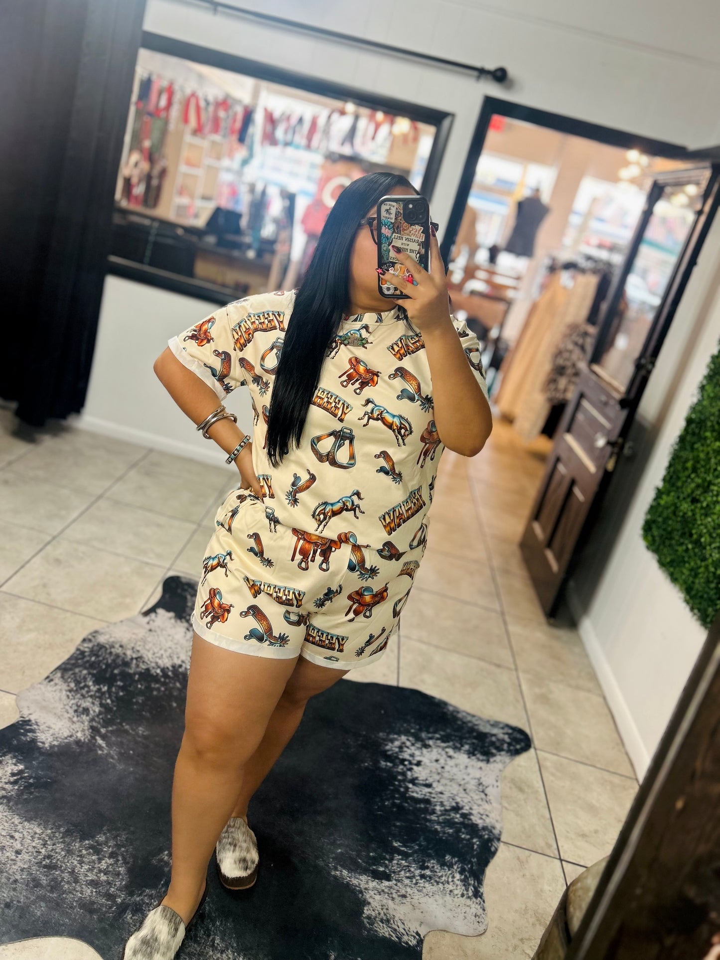 Western women’s set